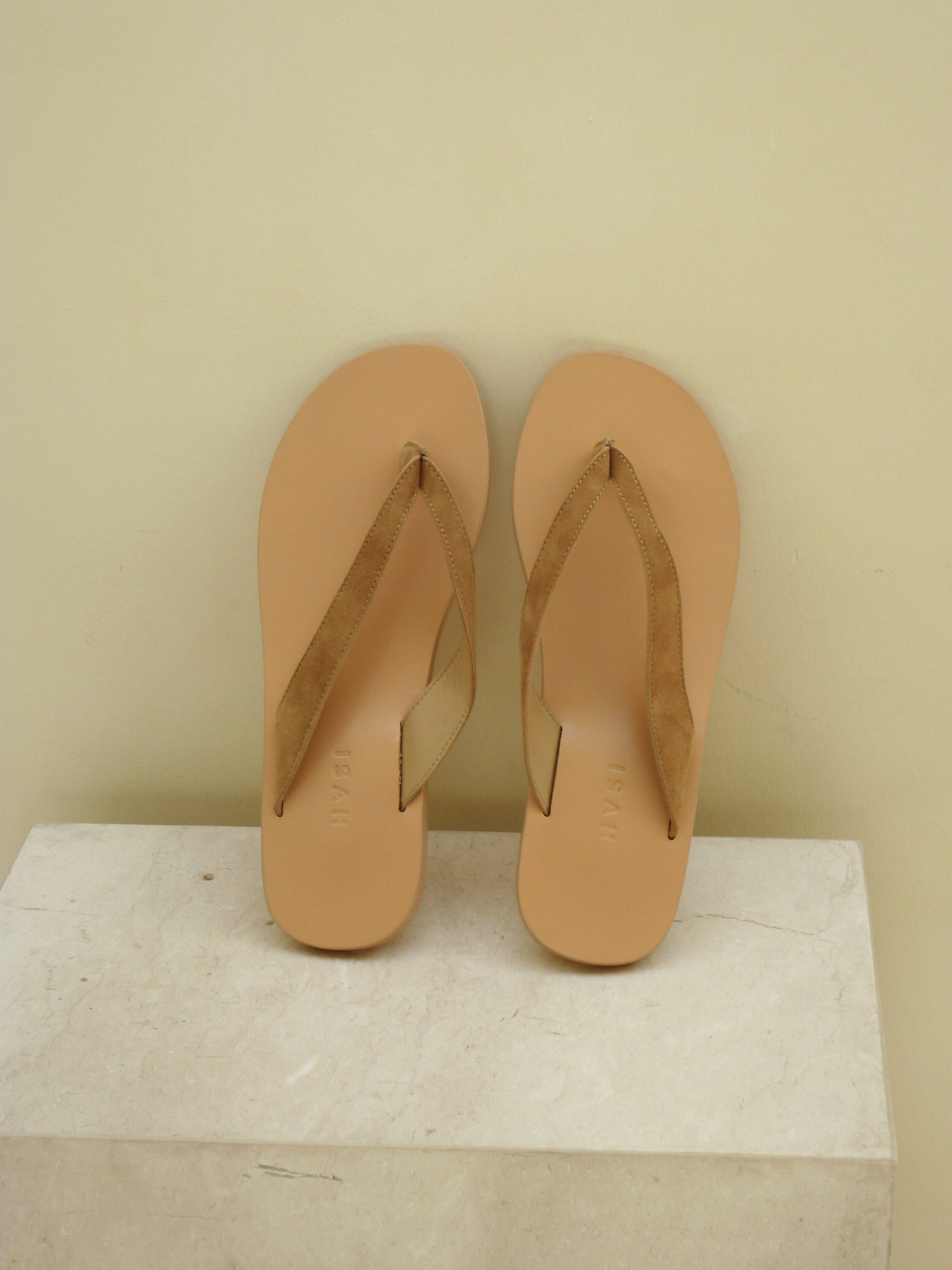 TAHA SANDAL TOFFEE